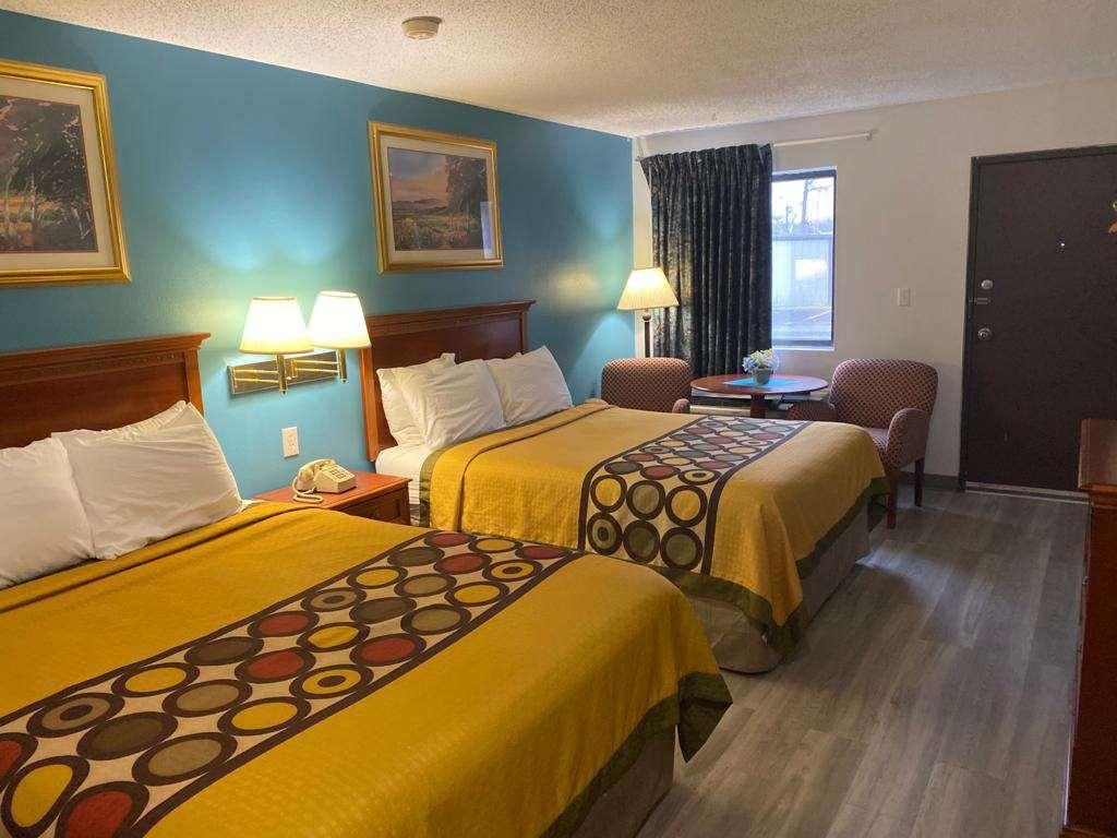 Americas Best Value Inn West Frankfort Bilik gambar