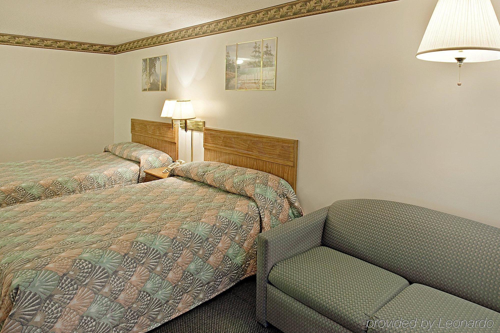 Americas Best Value Inn West Frankfort Bilik gambar