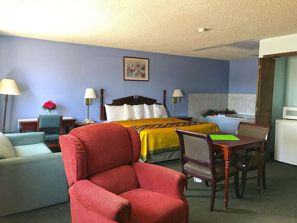 Americas Best Value Inn West Frankfort Bilik gambar