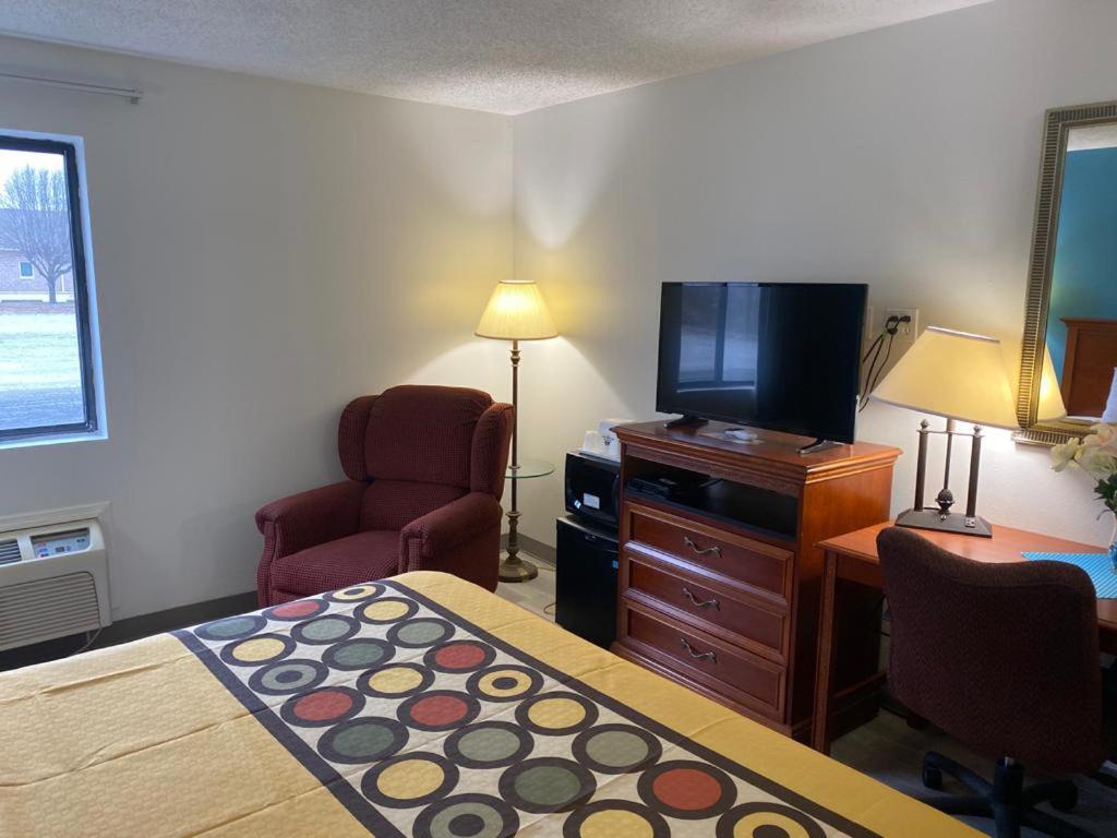 Americas Best Value Inn West Frankfort Luaran gambar